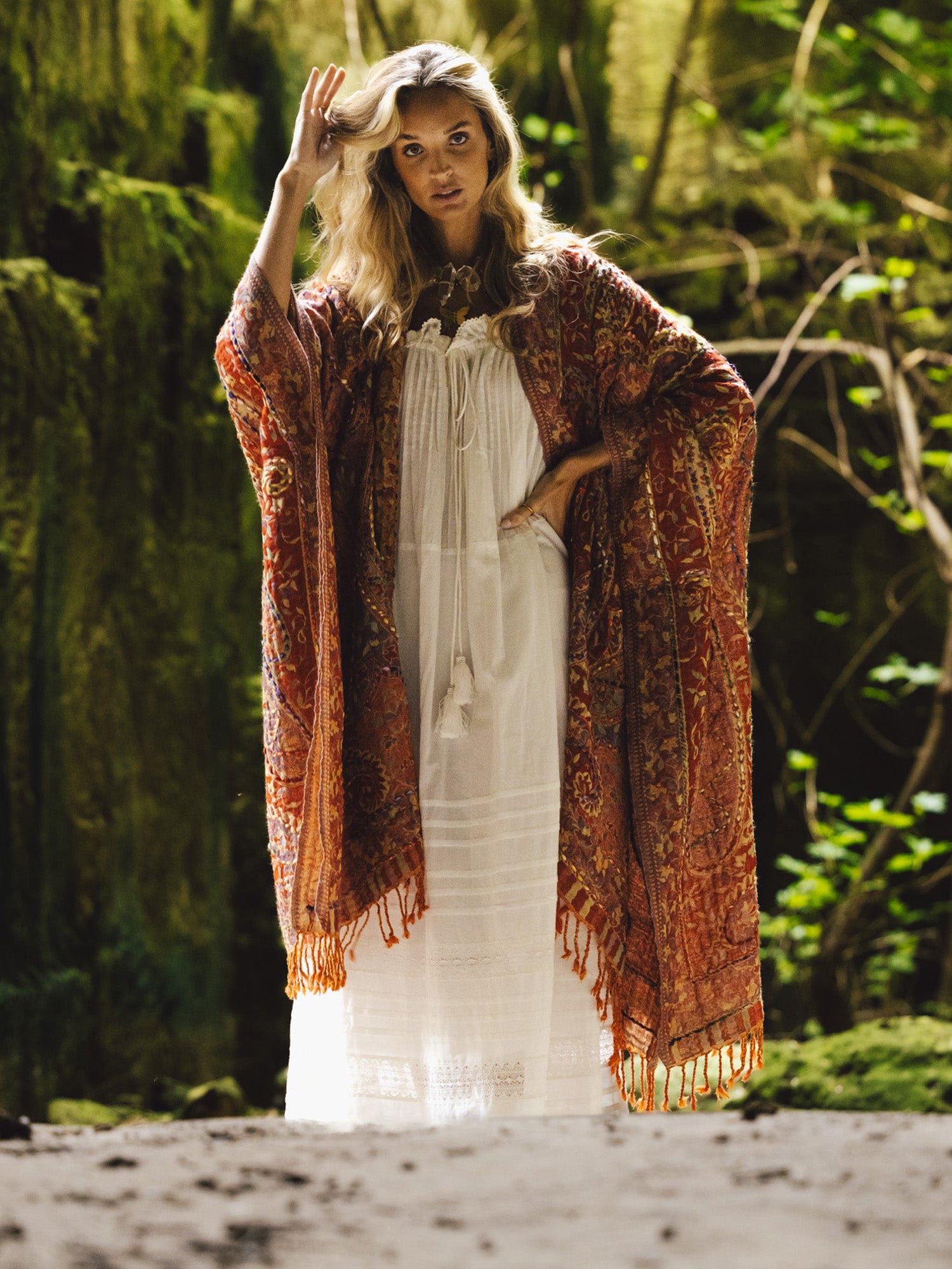 Amoha  Poncho Red