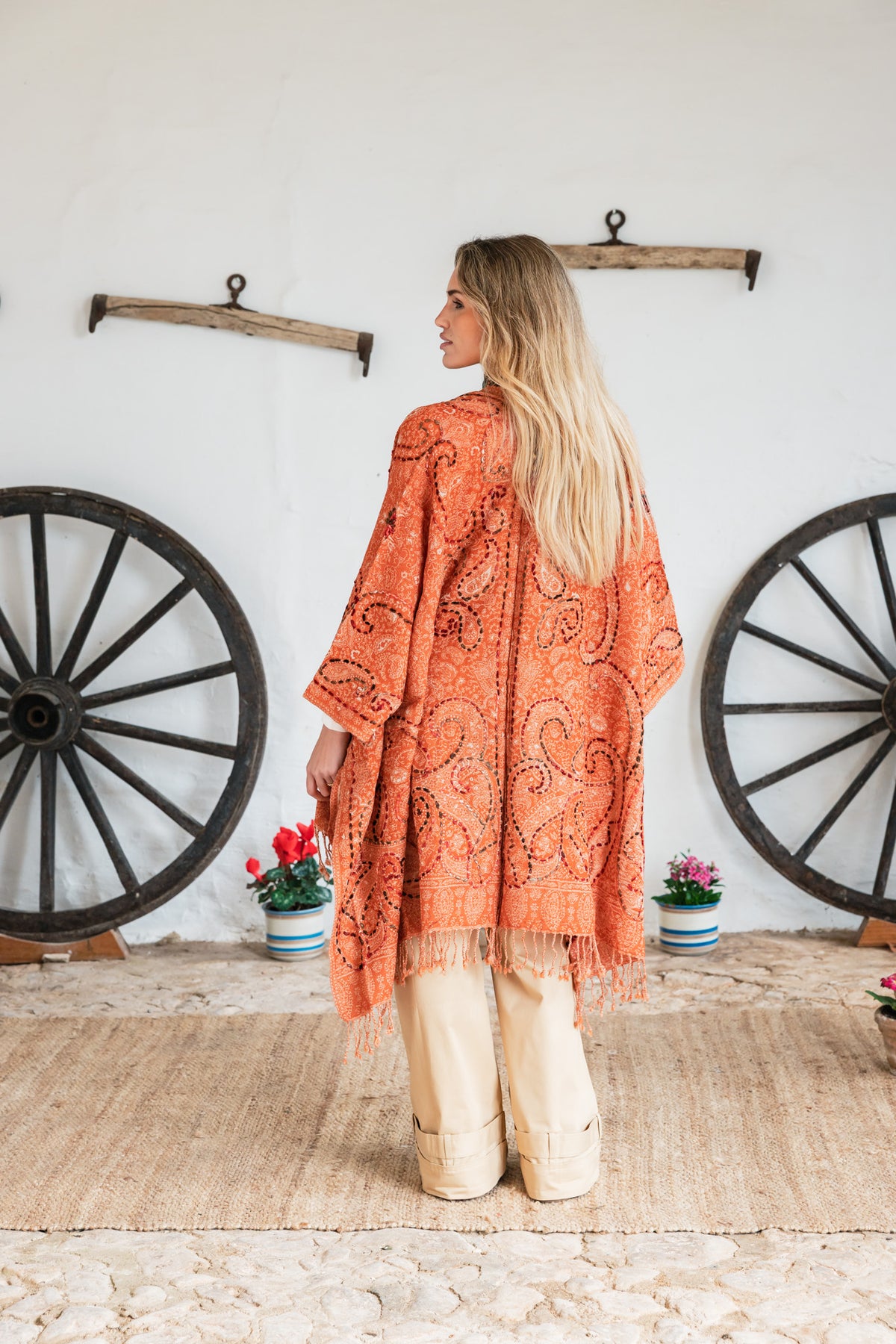 Binissaida Poncho Classic Embroidey Orange