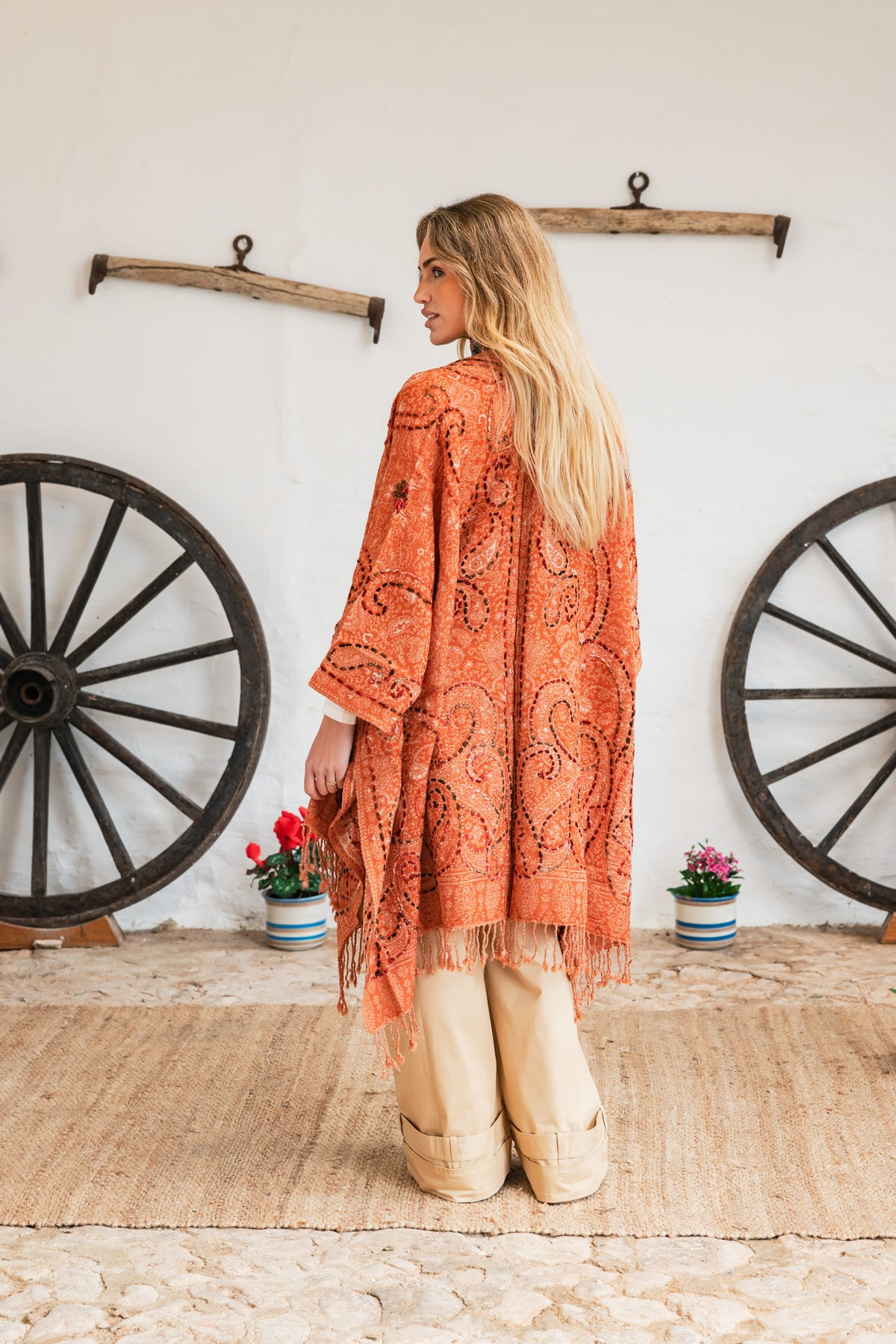 Binissaida Poncho Classic Embroidey Orange