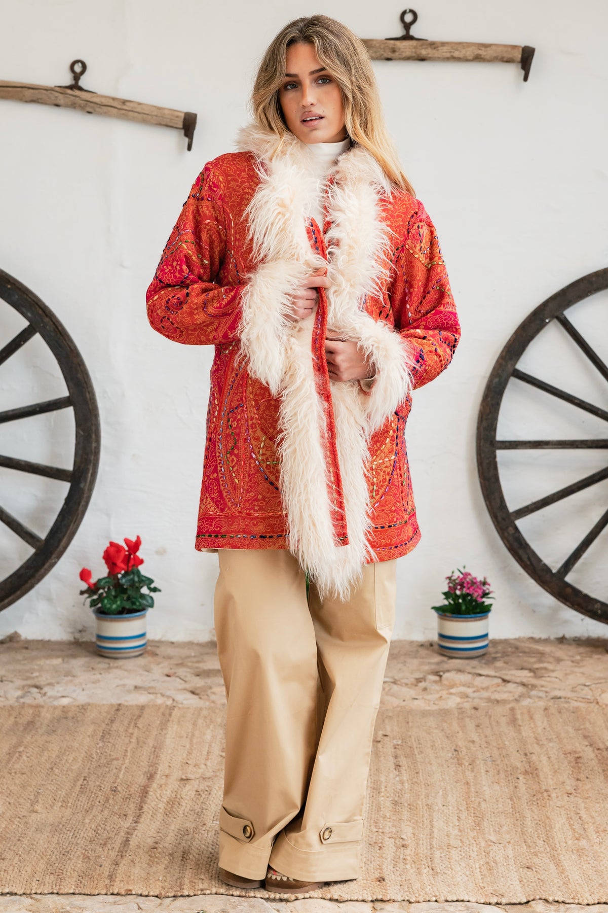 Binissaida Chaquetón & Pelo Natural Fucsia