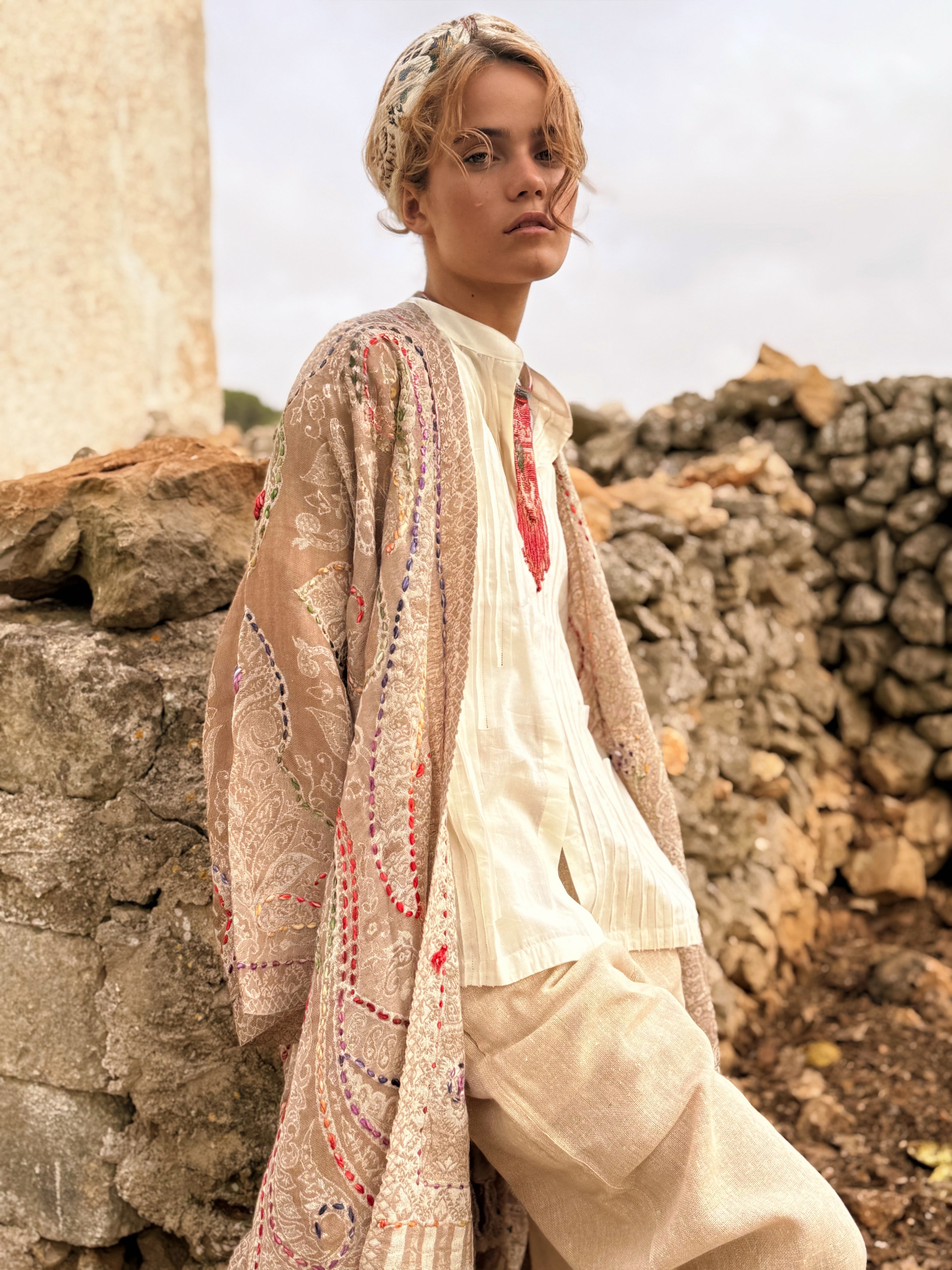Amoha  Poncho Cream