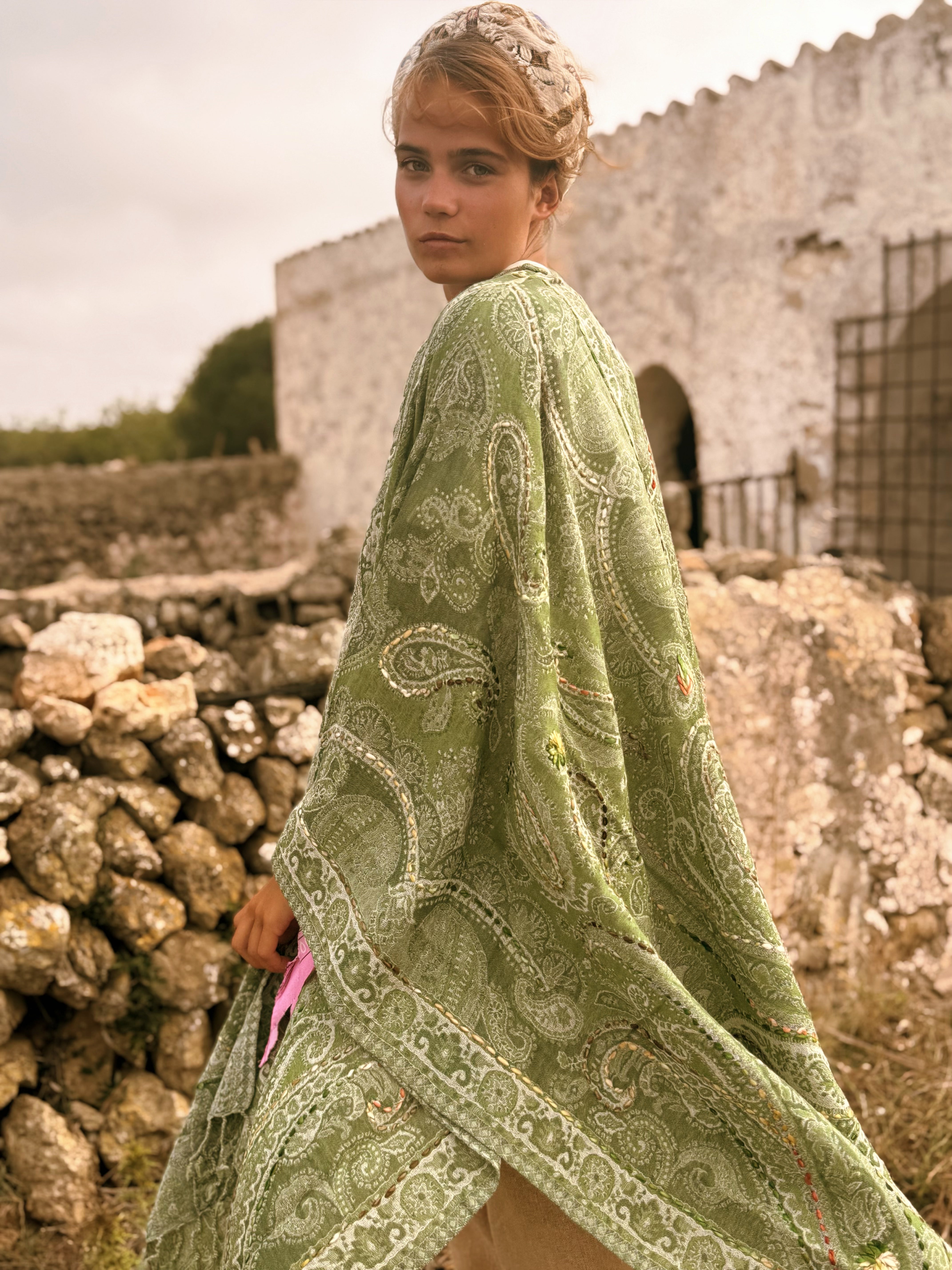 Amoha  Poncho Green